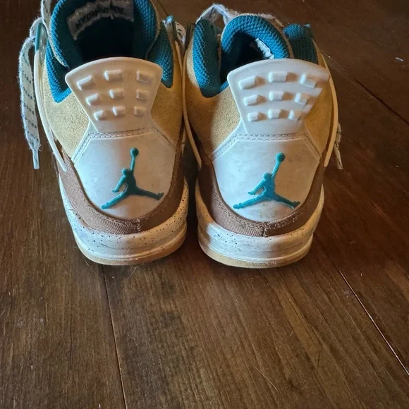Air Jordan 4 Retro (boys) - Picture 2 of 6